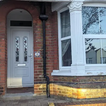 Brighstay 4 Bedroom House W Parking Sittingbourne Exterior photo