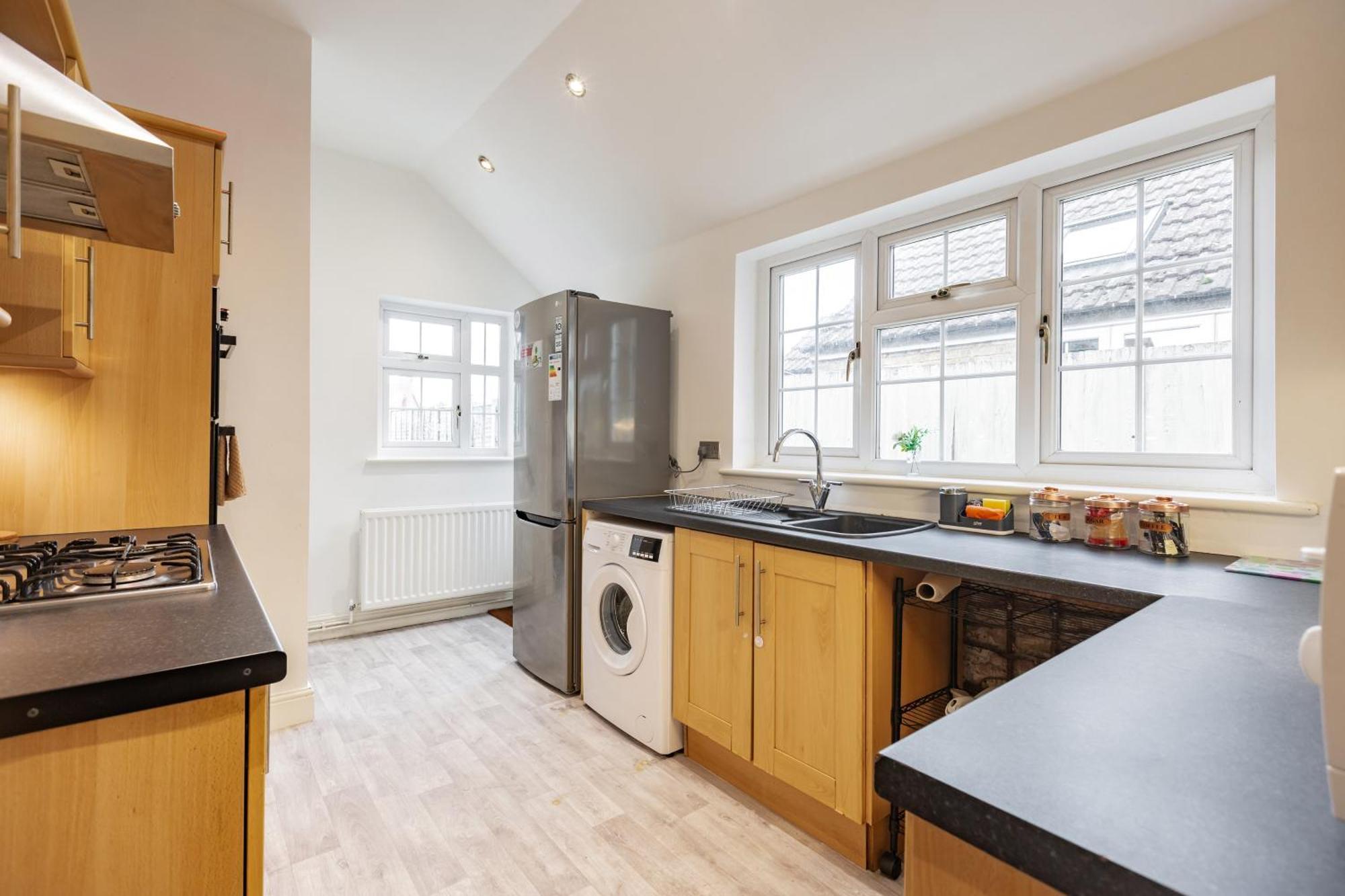 Brighstay 4 Bedroom House W Parking *