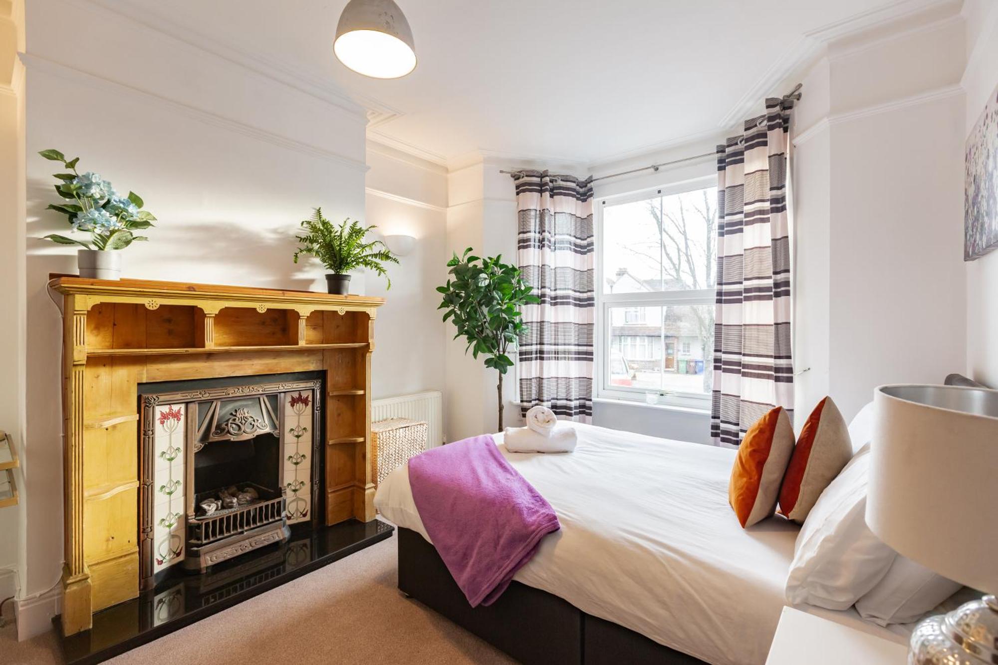 Brighstay 4 Bedroom House W Parking *