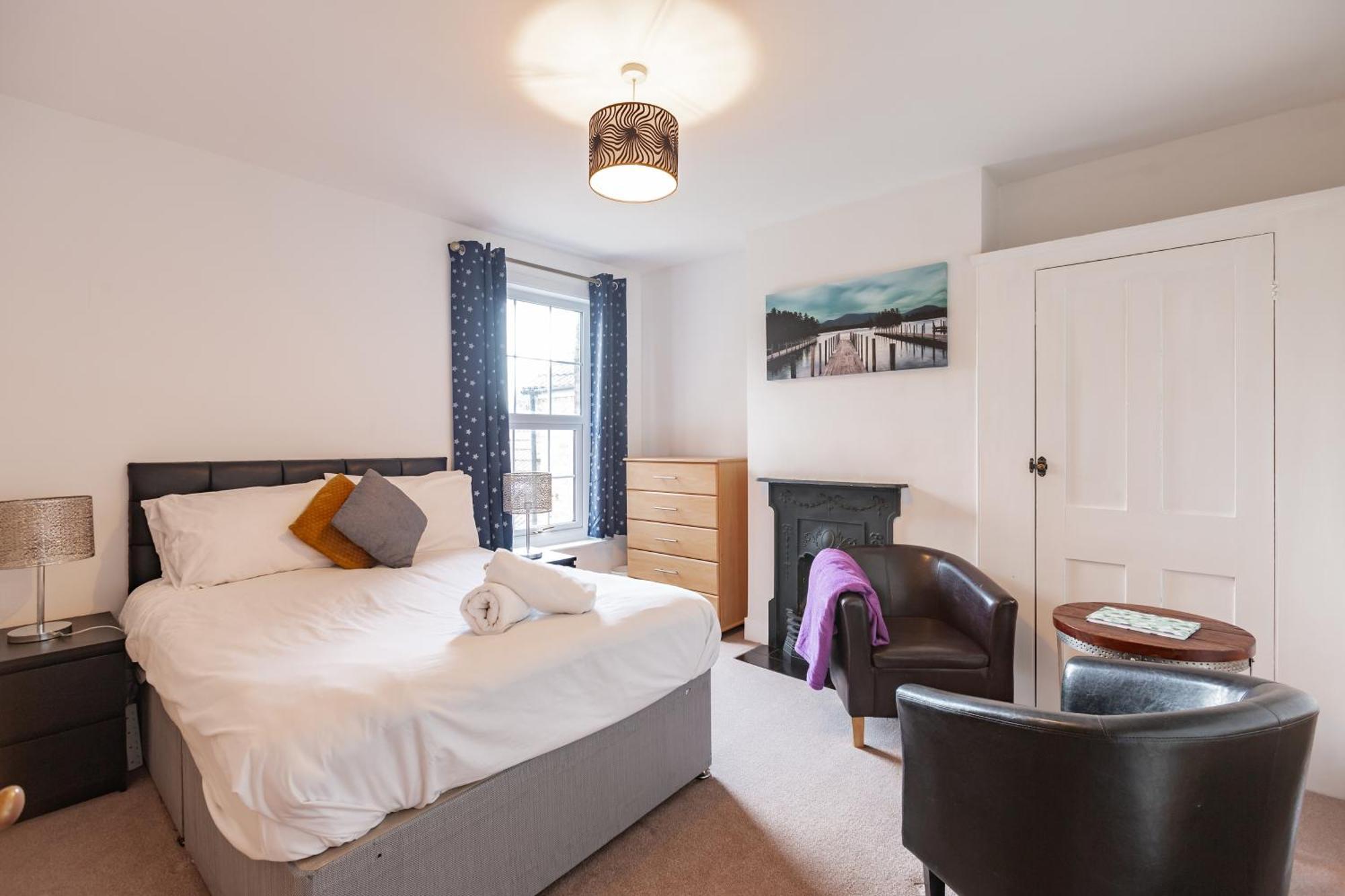 Brighstay 4 Bedroom House W Parking Sittingbourne